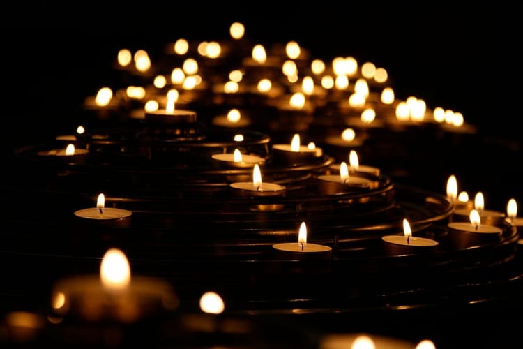 A Truthful Eulogy for My Abusive Mother